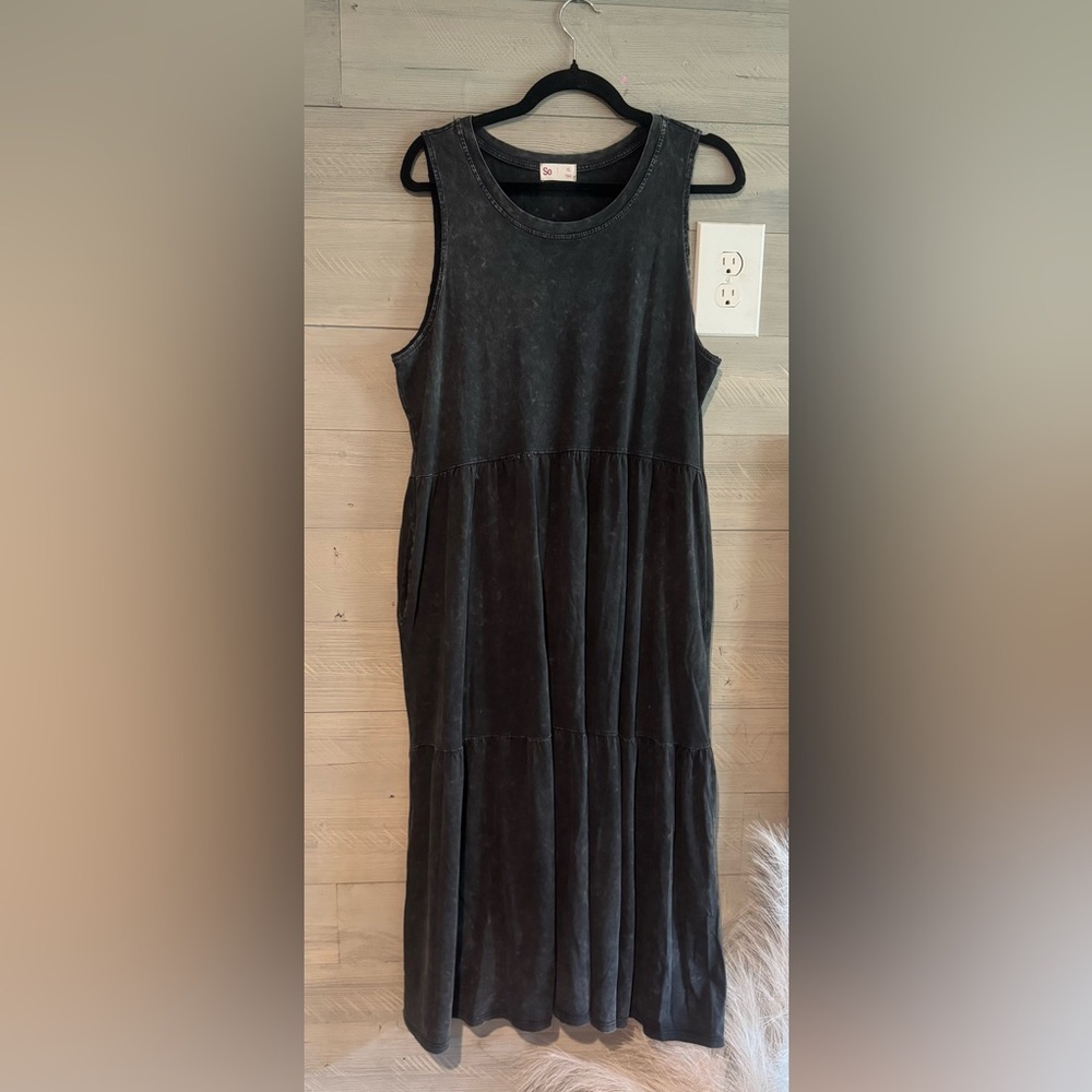 SO dark grey  Sleeveless Maxi Dress - Picture 5 of 13